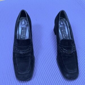 Stuart Weitzman Vintage Shoes. Classic Black Suede Heeled Loafer. Size 7.5N